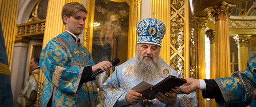 Митрополит Варсонофий Санкт-Петербургский и Ладожский возглавил воскресное богослужение в Спасо-Преображенском соборе